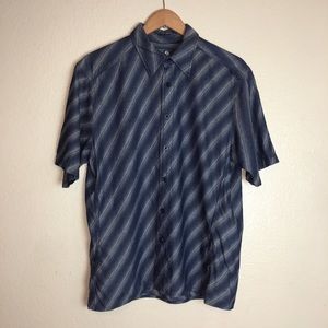 Mountain Hardwear Outdoor 100% Cotton Short Sleeve Shirt